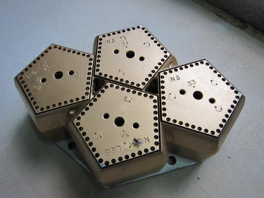 The four-panel offset die that was provided to Tech-Drop firms.